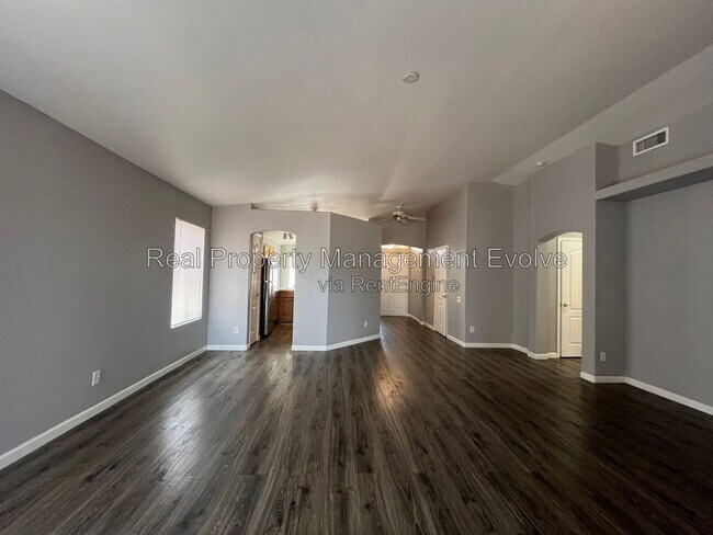 Building Photo - 6246 W Blackhawk Dr