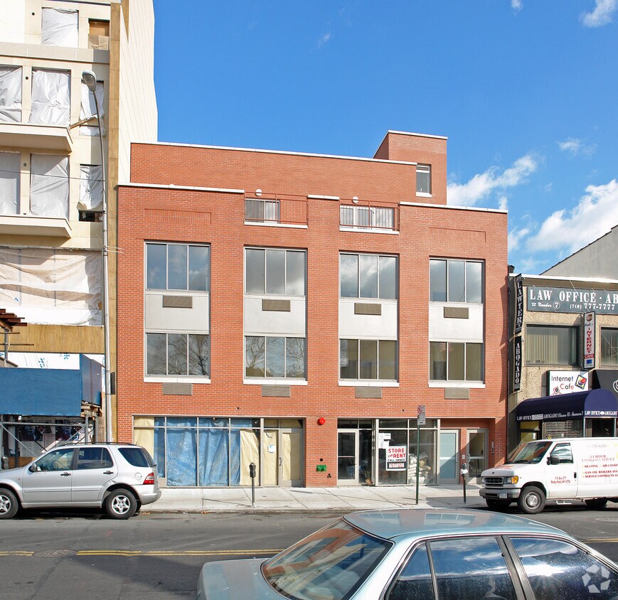 Fotografía del edificio - 40-13 Broadway