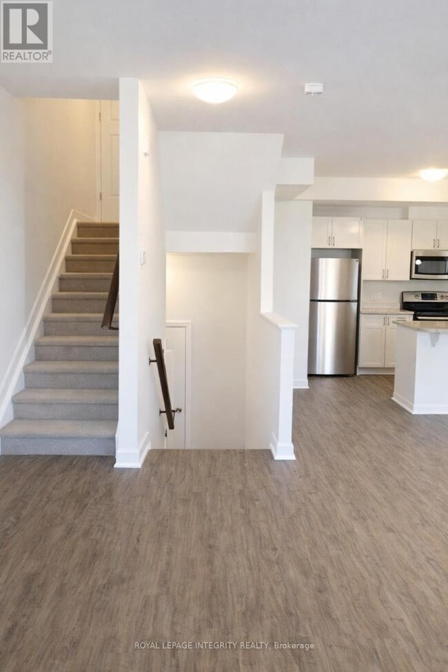 Building Photo - 412 Jewelwing Private