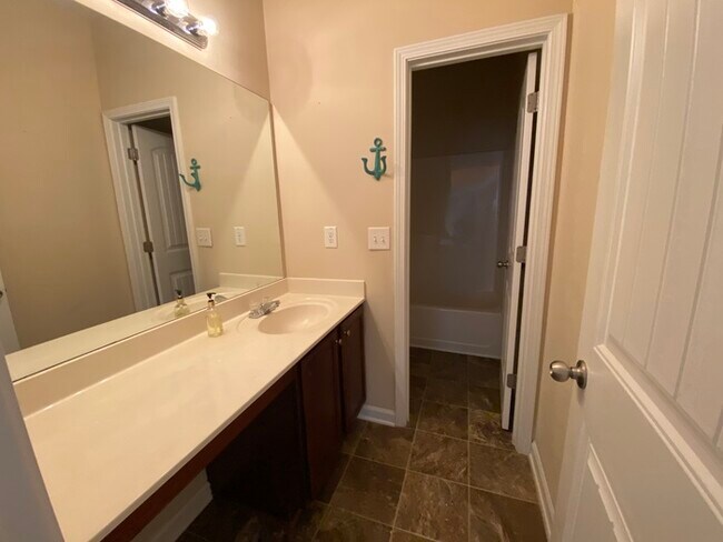 Building Photo - Beautiful home located near Highway 400 ac...