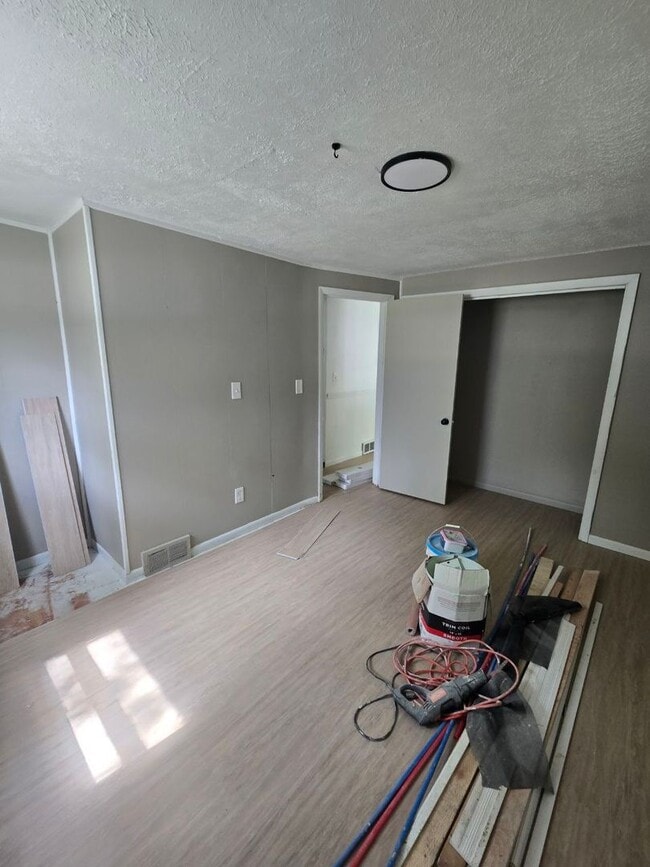 Foto del edificio - 3 bedroom 2 bathroom single family home | section 8 welcomed