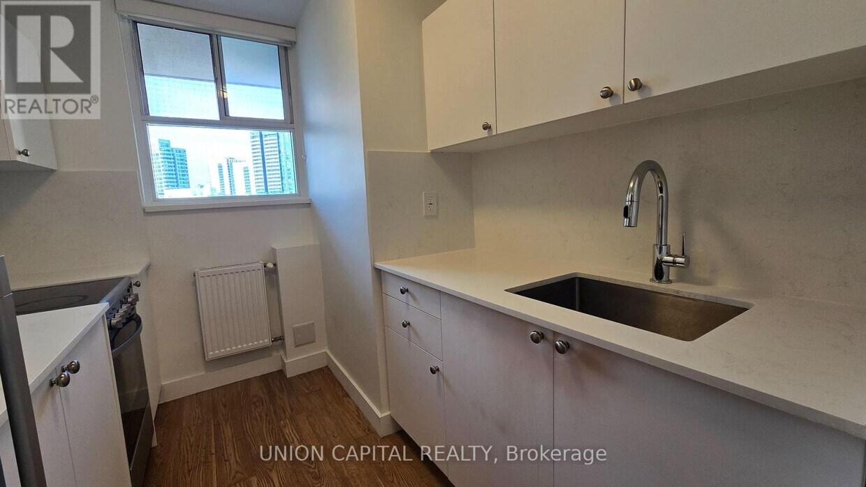 Photo principale - 407-230-1230 Oak St