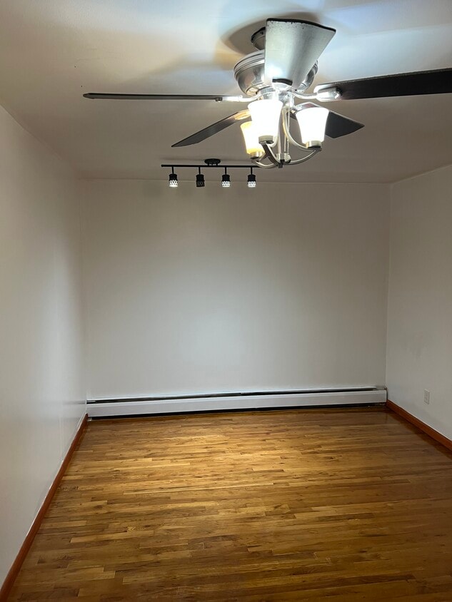 Foto principal - 888 Jerome St