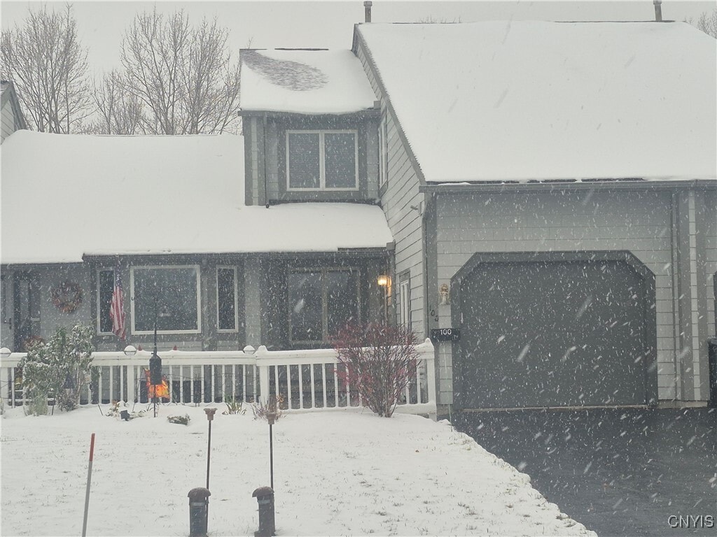 Primary Photo - 100 Midlake Cir