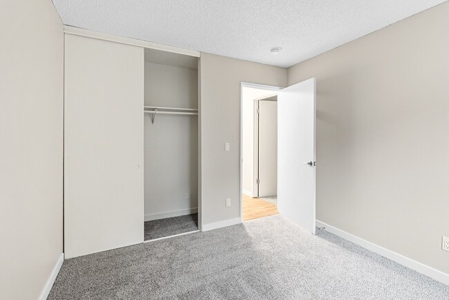 Interior Photo - Cascade Vista