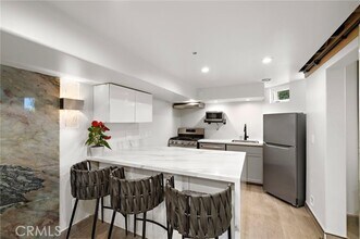 Building Photo - 2699 Solana Way