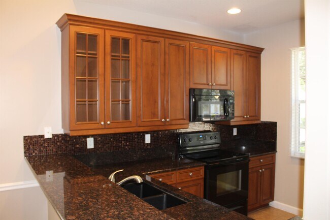 Building Photo - 2108 Timberlake Cir