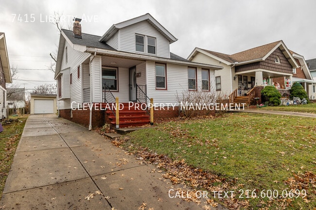 Building Photo - Fully Renovated Parma Home