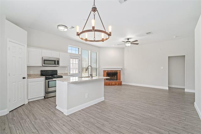 Foto del edificio - 4809 Rustic Ridge Dr