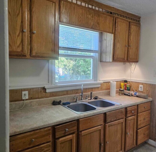 Foto del edificio - 1302 Carlisle Ave