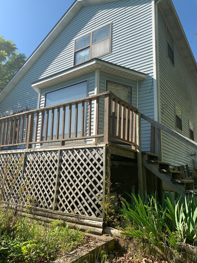 Building Photo - 64 Shelton Ln