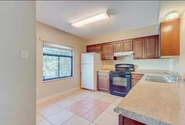 Foto del edificio - 3295 Kennett Sq