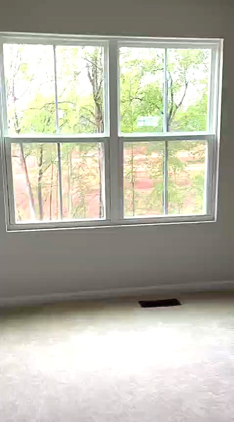 Building Photo - 173 Thicket Dr