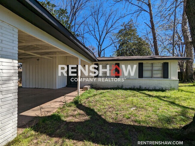 Foto del edificio - Serene Property - 3 Bedroom, 2 Bath - Now ...