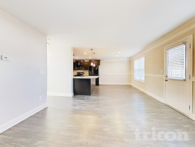 Building Photo - 513 Sourwood Dr