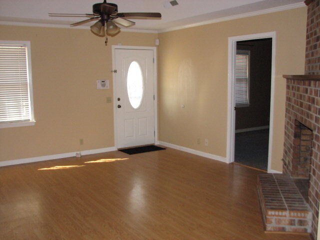 Building Photo - 10 Crowndale Ct