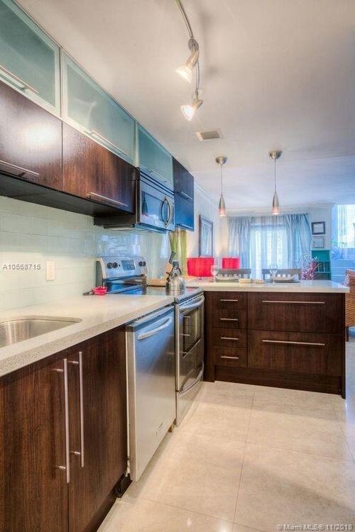 Foto del edificio - 1660 NE 135th St