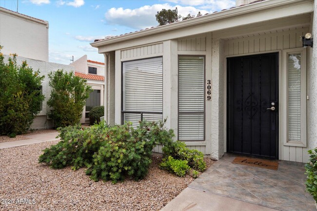 Building Photo - 3069 E Cannon Dr