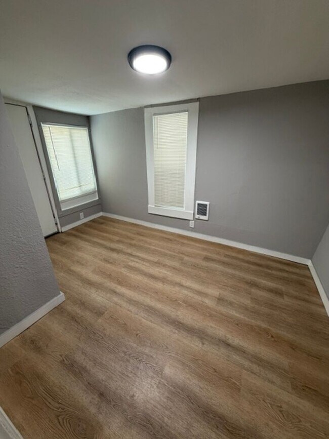 Foto del edificio - 828 21st St