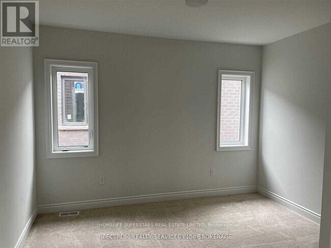 Building Photo - 51 Jura Cres