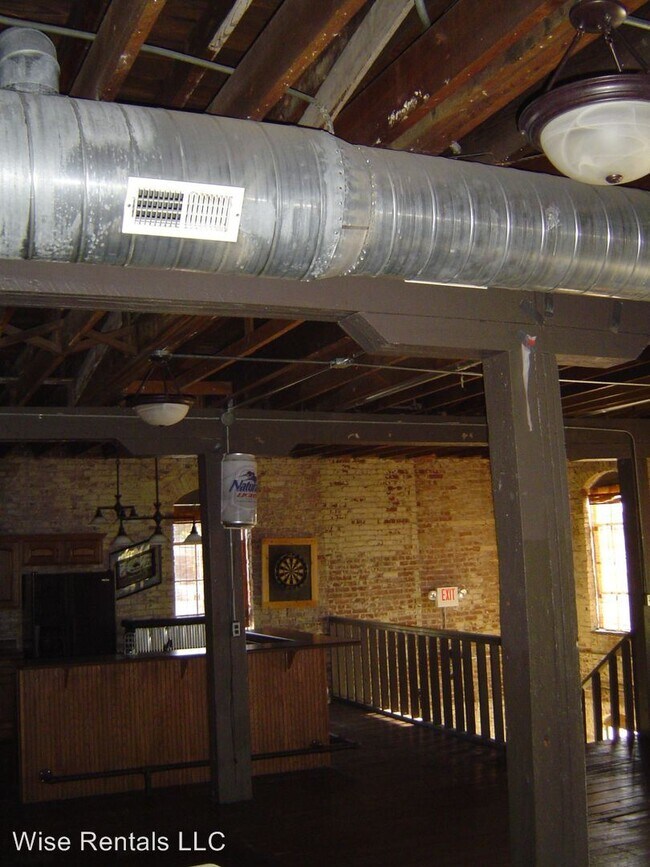 Building Photo - 5 br, 3 bath House - 1303 W College