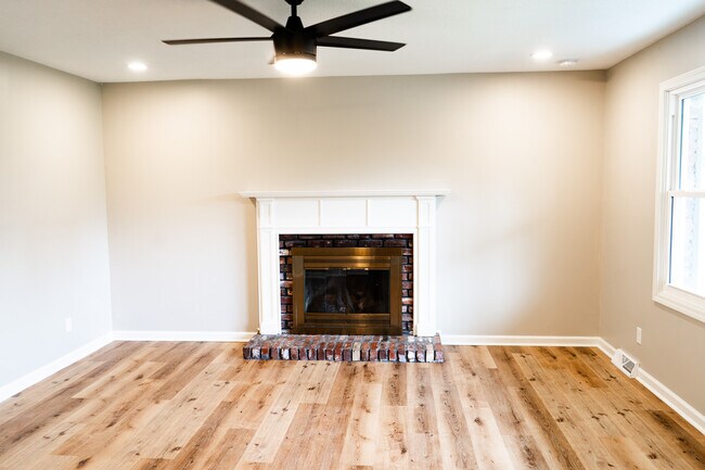 Photo - 4200 Crestfield Rd House