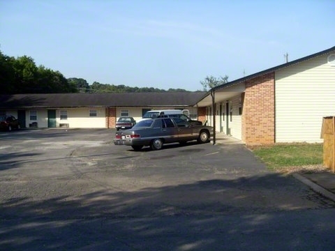 Building Photo - West Side Apartments
