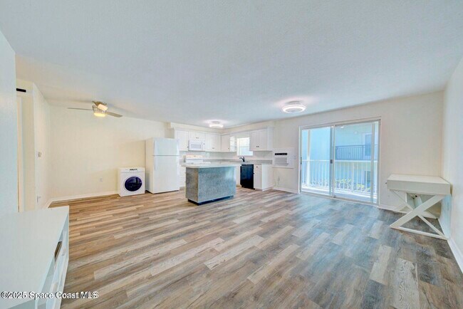 Foto del edificio - 3820 Ocean Beach Blvd