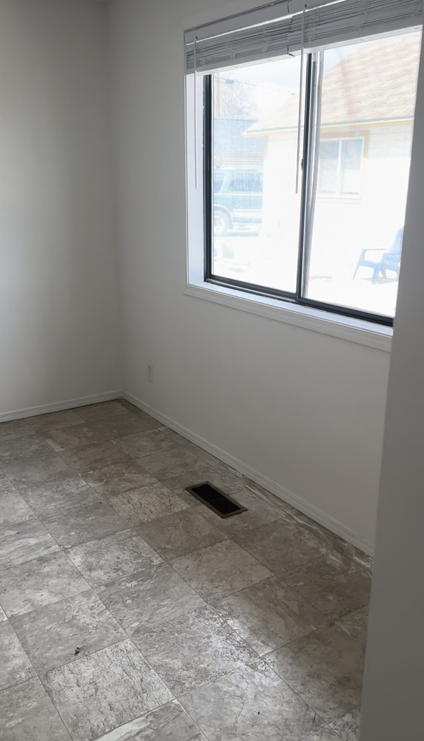 Building Photo - Walk to Class! BSU Two Bedroom Duplex Avai...