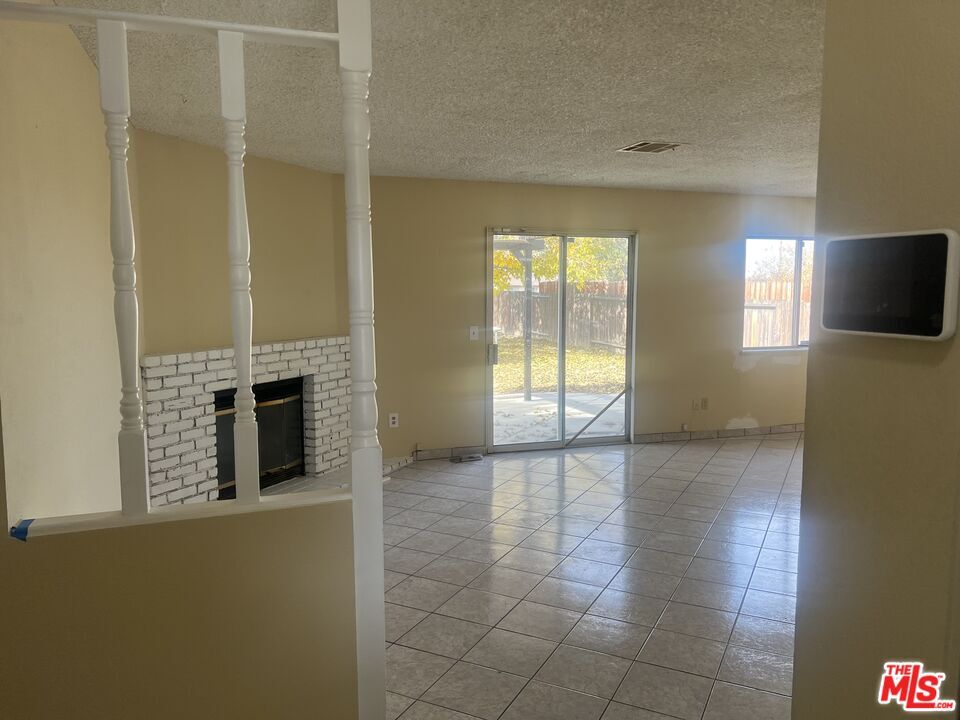 Foto del edificio - 44735 27th St E