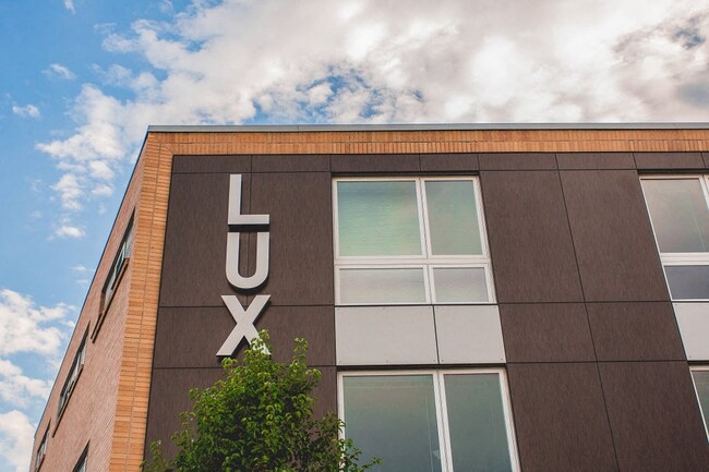 855 Broadway Street Exterior - The Lux