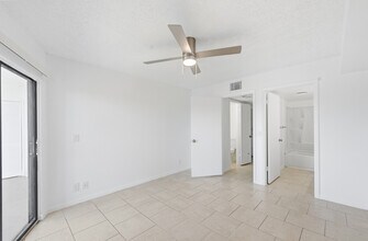 Building Photo - The Rise Apartments