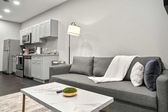 Building Photo - 800 Penn Ave