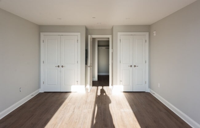 Interior Photo - 925 at North