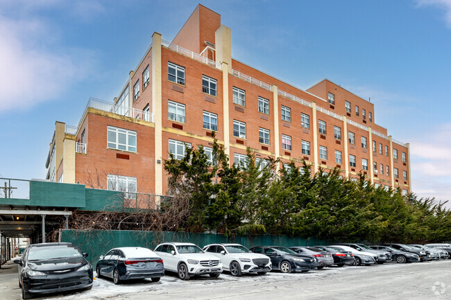Foto del edificio - Waterview Plaza