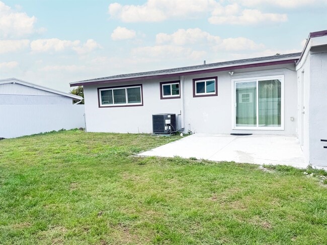 Foto del edificio - 19731 NW 4th Ave