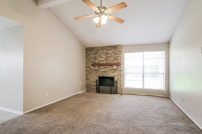 Building Photo - 4306 Hickorygate Dr