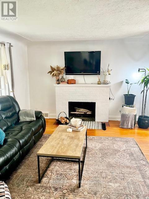 Building Photo - 44 Highway Ave