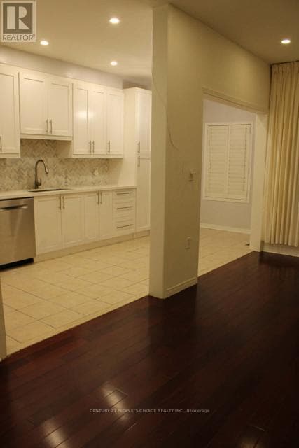 Building Photo - 51 Portrush Trail