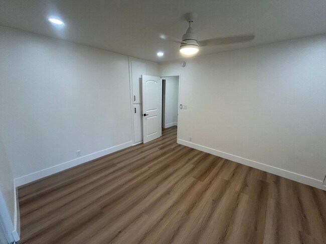 Foto del edificio - 8208 Romaine St
