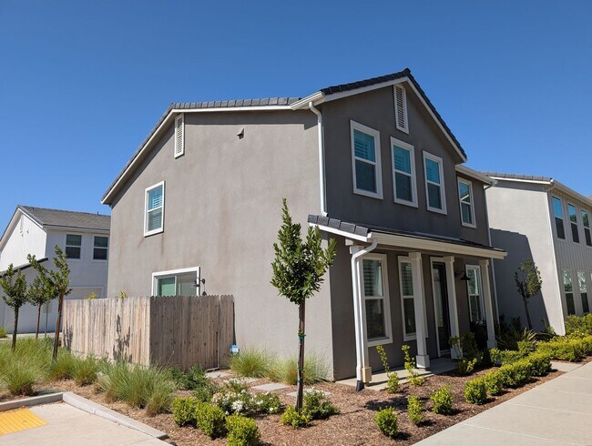 Foto del edificio - Modern home in a modern community featurin...