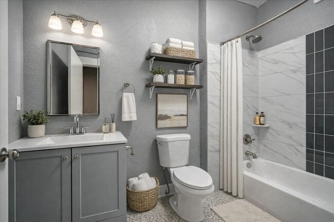 Building Photo - 156 N Tucker St