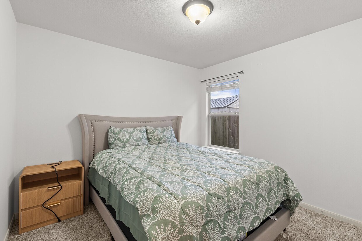 Foto del edificio - 7115 Northchase Ln