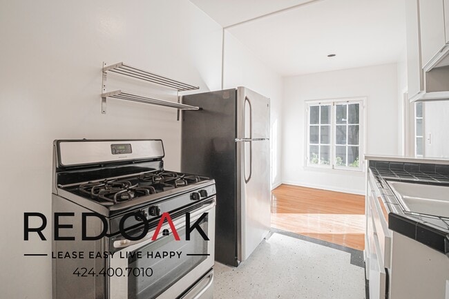 Foto del edificio - 180 S Sycamore Ave