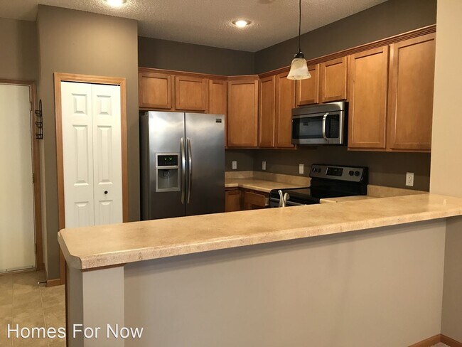 Foto del edificio - 3 br, 2.5 bath House - 3490 Cherry Lane #E