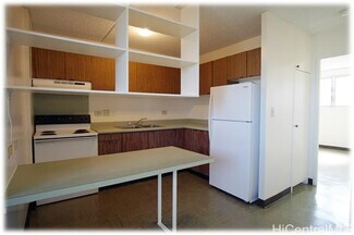 Building Photo - 1747 Pali Hwy