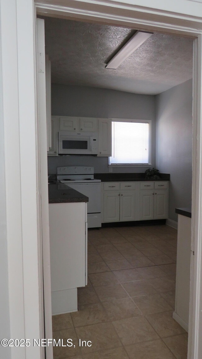 Building Photo - 1935 San Marco Blvd