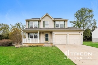 Building Photo - 467 Manor Rd