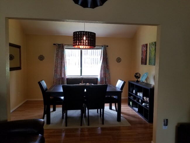 Building Photo - 6338 S Emporia Cir