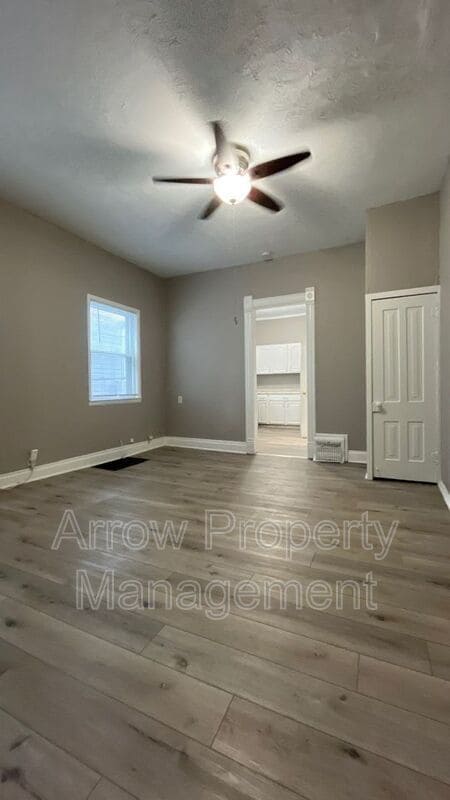 Foto del edificio - 3040 Walnut Ct